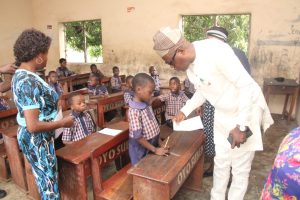 Oyo Gov’t, Anglican Church Agree to Demarcate Cemetery from School Premises